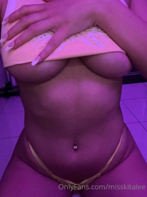 Blondebaddie18 Nude Leaks OnlyFans Photos #4
