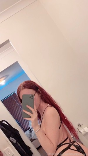 littlelexiimae petiteprincesslexi gape queen lexi Nude Leaks OnlyFans Photos #4