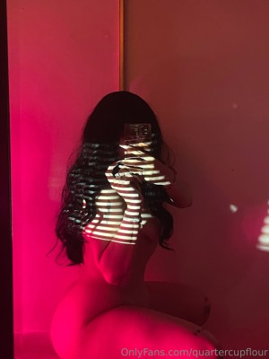 Quartercupflour Nude Leaks OnlyFans Photos #5