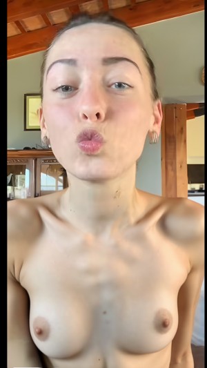 Maria Vegezzi Nude Leaks OnlyFans Photos #4