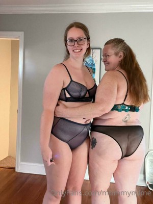 Faith and Courtney mommyndme Nude OnlyFans Photos #5