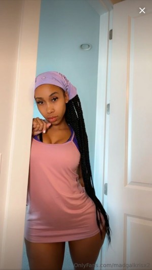 Madgalkris Kris Summers Nude OnlyFans Photos #14