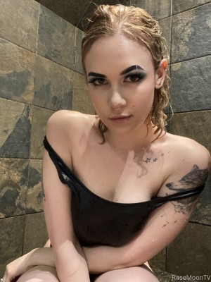 Rosemoontv Nude OnlyFans Photos #2