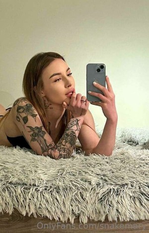 snakemary Nude Leaks OnlyFans Photos #1