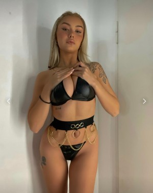 gwendolynceline Nude OnlyFans Photos #21