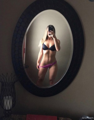 DesireeMcmahon Nude Leaks OnlyFans Photos #2