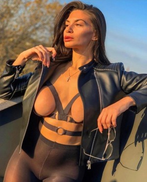 Shanani shananiofficial Nude Leaks OnlyFans Photos #5