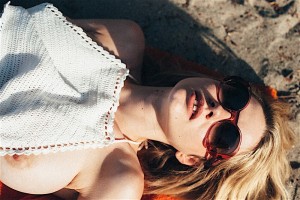 Elle Brittain Nude Leaks OnlyFans Photos #2