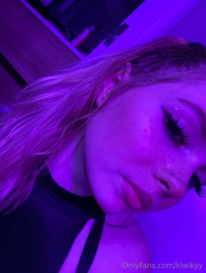 kiwikyy Nude Leaks OnlyFans Photos #3