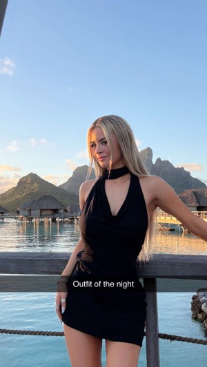 Emily Elizabeth Nude Leaks OnlyFans Photos #44