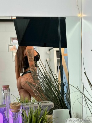 Laura Tarres lvlvtarres yourbabyink Nude Leaks OnlyFans Photos #3