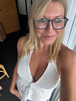 Rozz Switzer Nude Leaks OnlyFans Photos #2
