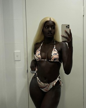 Anyang Deng Nude OnlyFans Photos #6