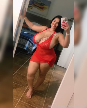 DominicanPoison MizzIssy Nude OnlyFans Photos #5