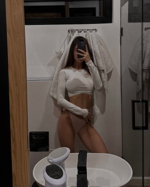 pretylittlething Nude OnlyFans Photos #28
